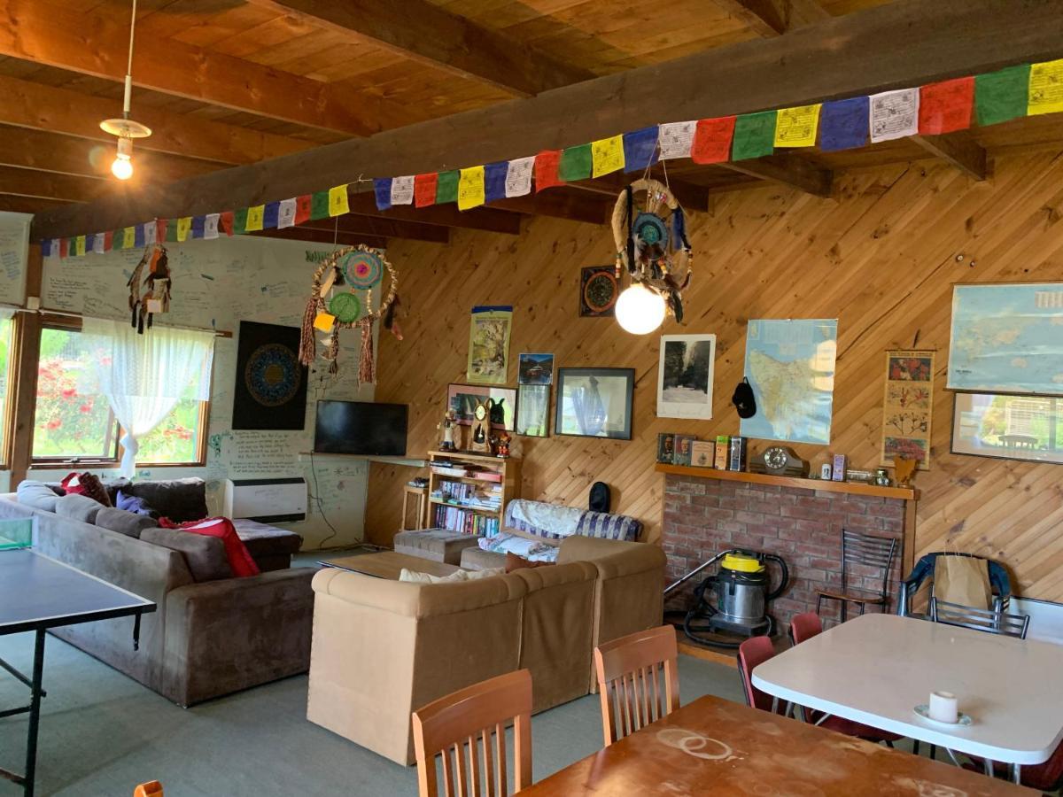 Strahan Backpackers Exterior foto